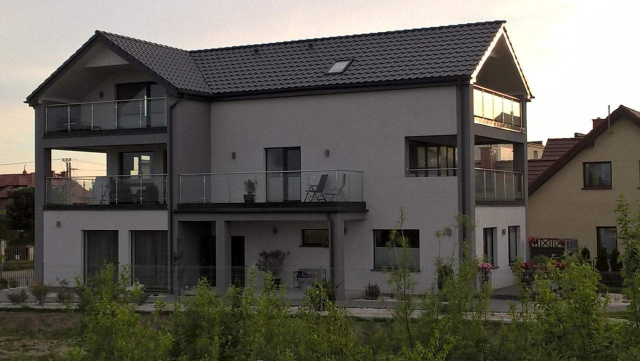Willa Dobrylko II -Apartamenty Rewa Luaran gambar