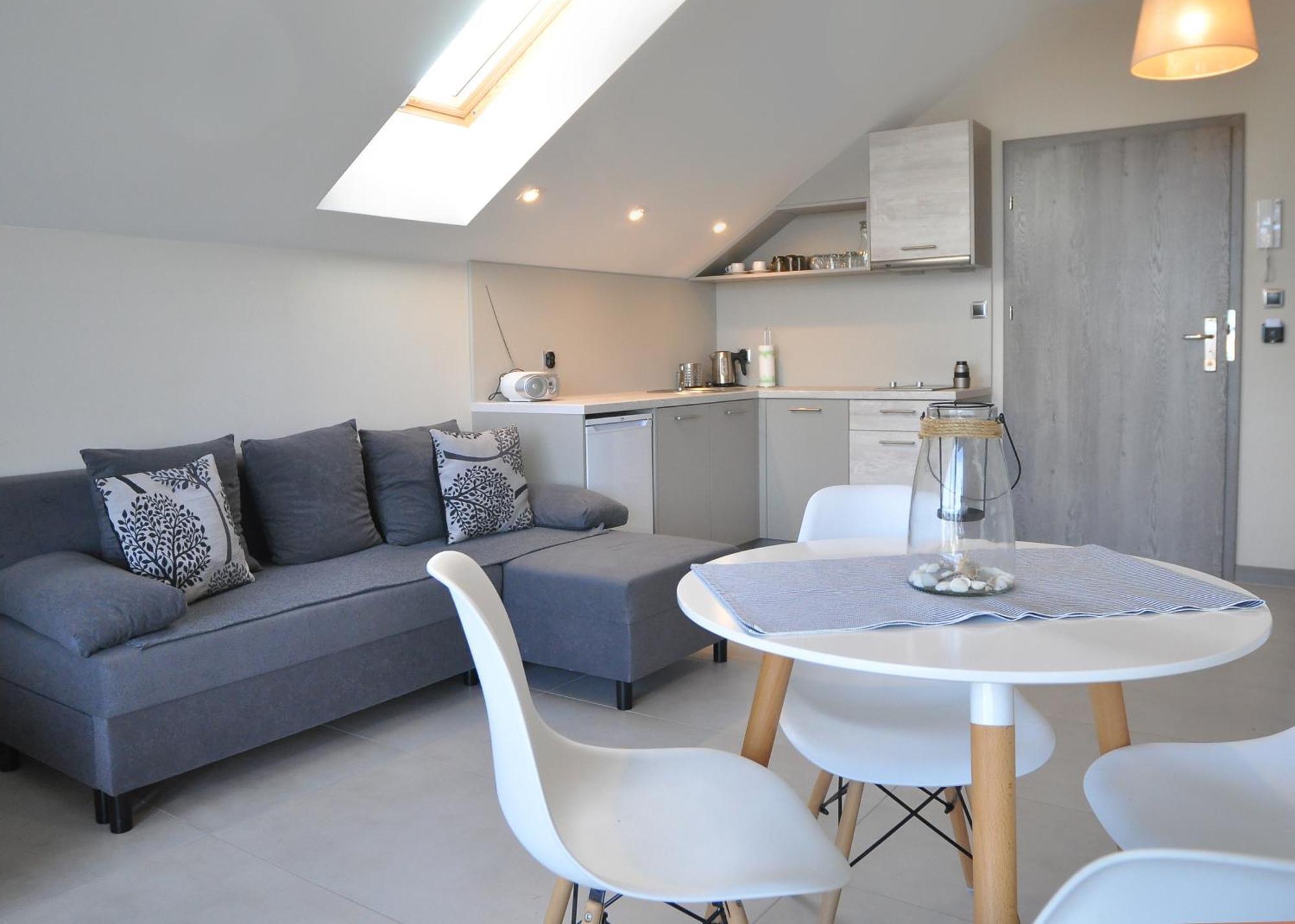 Willa Dobrylko II -Apartamenty Rewa Luaran gambar